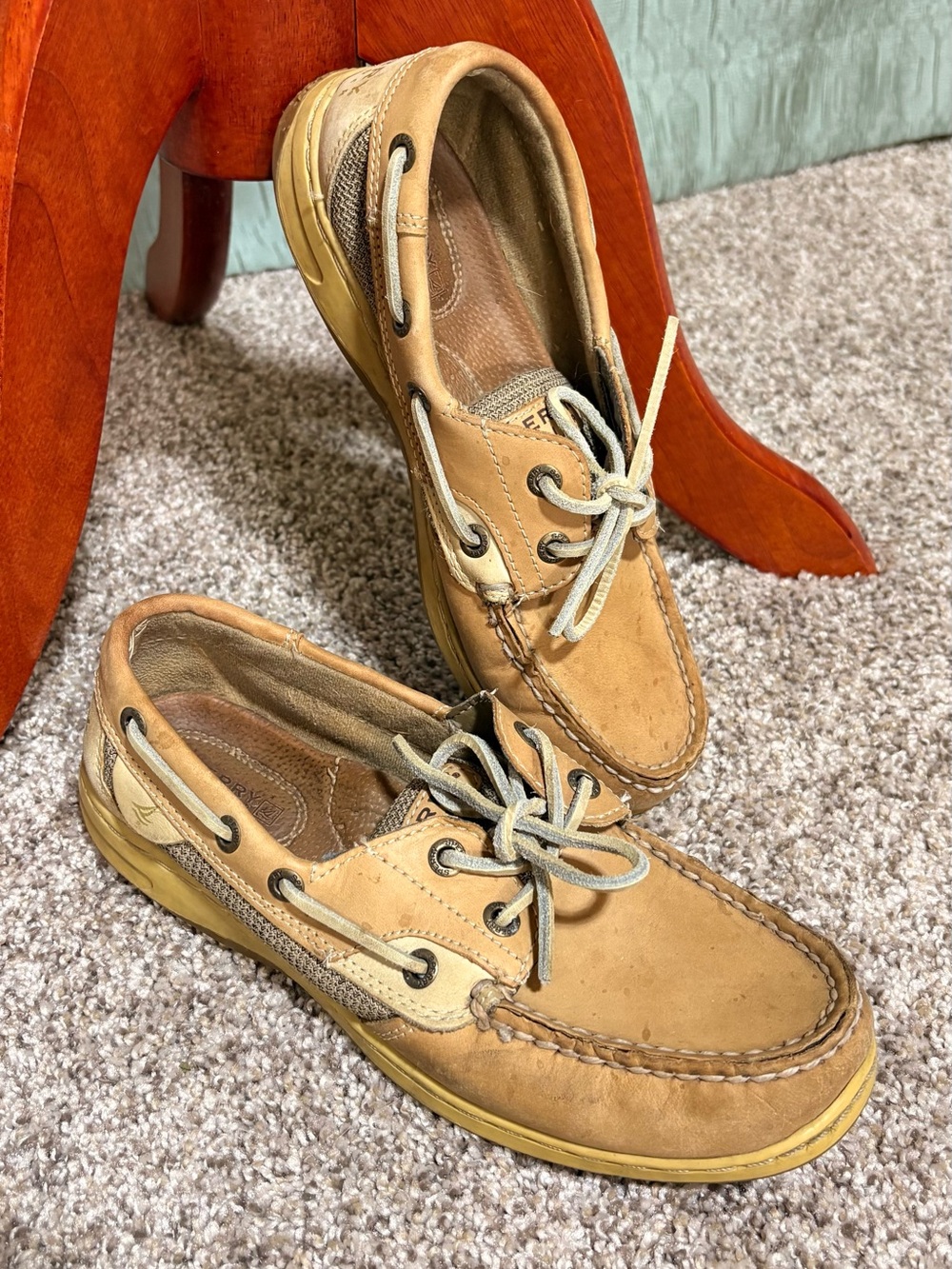 Sperry Classic Tan Leather Boat Shoes size 6.5